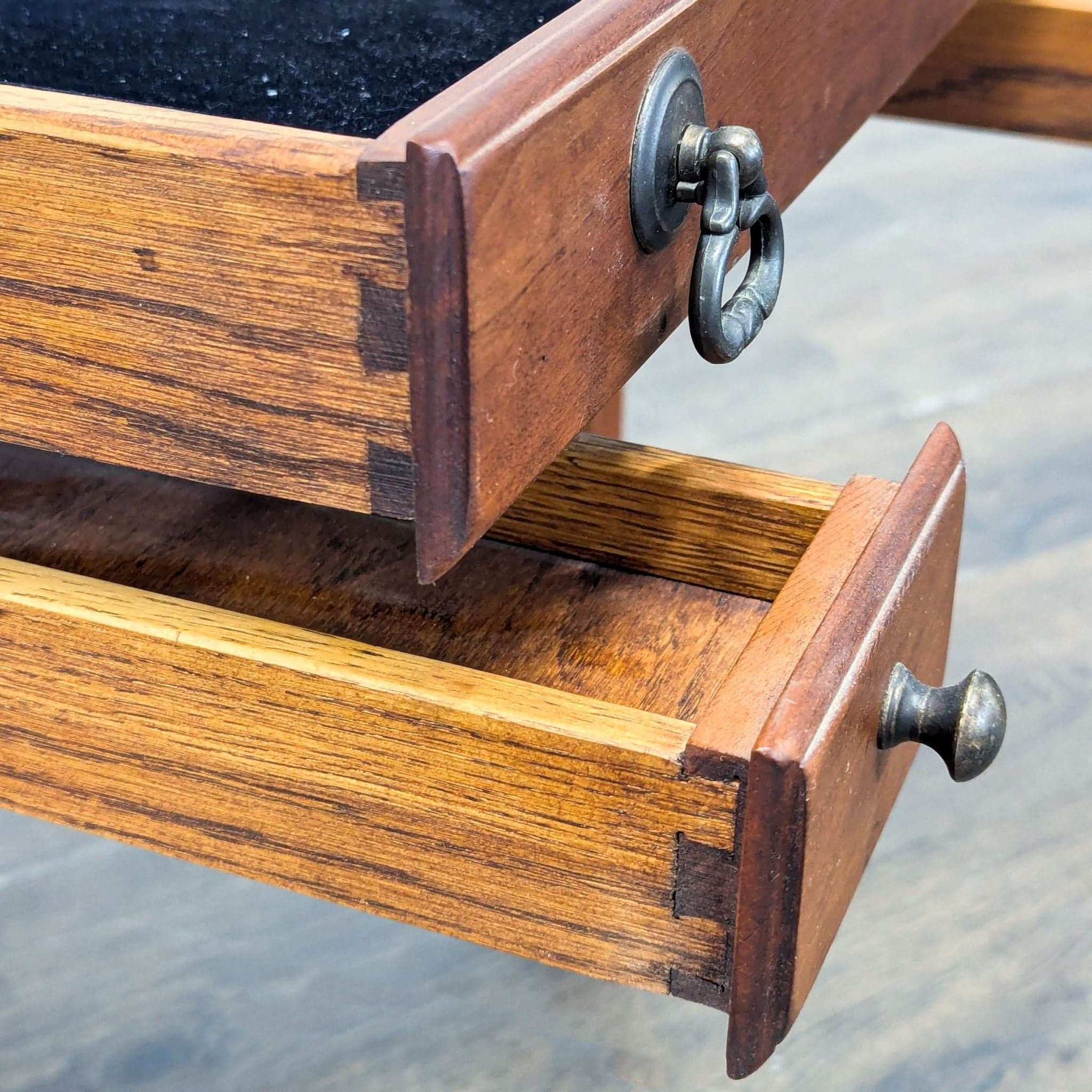 Vintage Ethan Allen Display Table - Thumbnail 7
