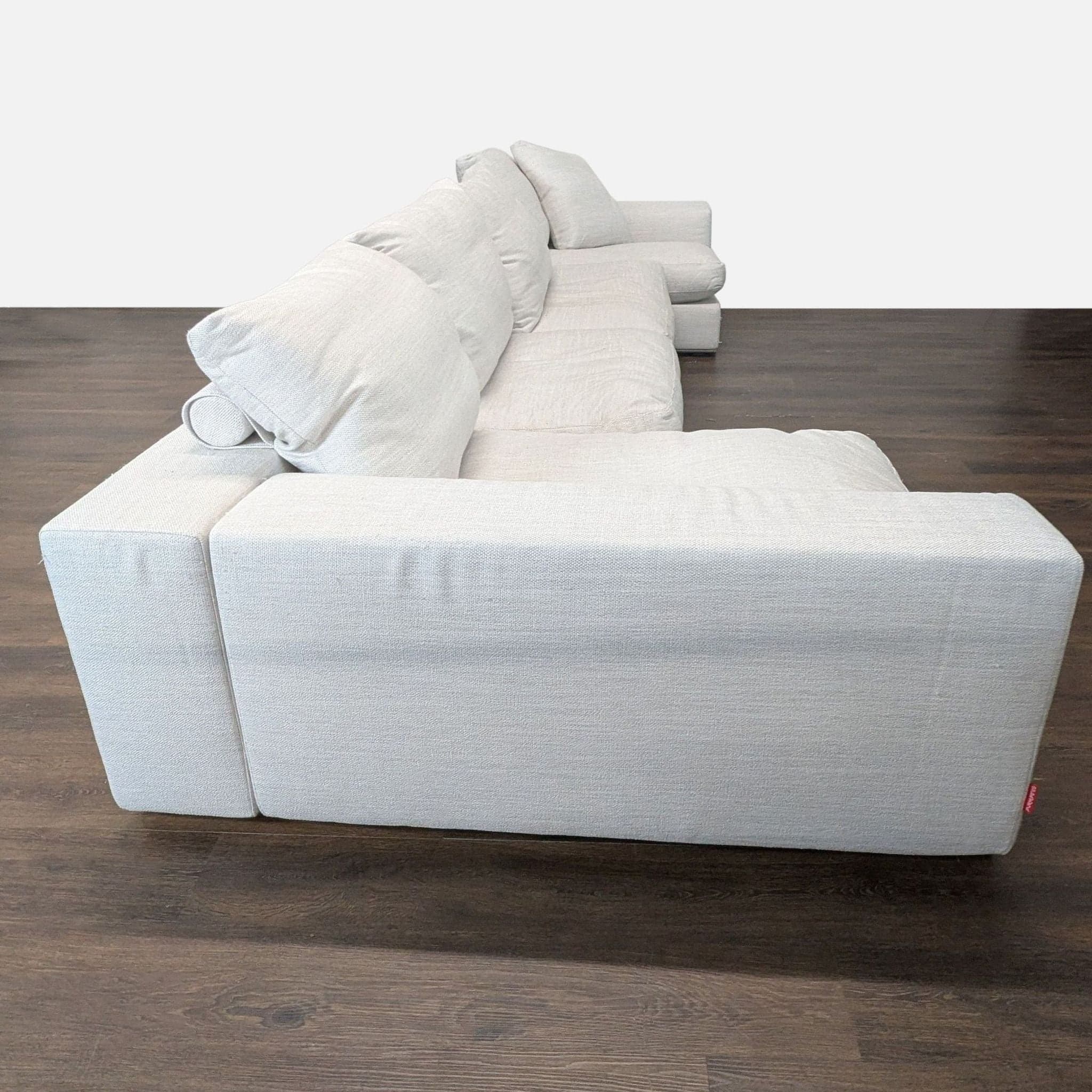 Flexform Asolo Sectional Sofa – Modern Comfort and Style - Thumbnail 2