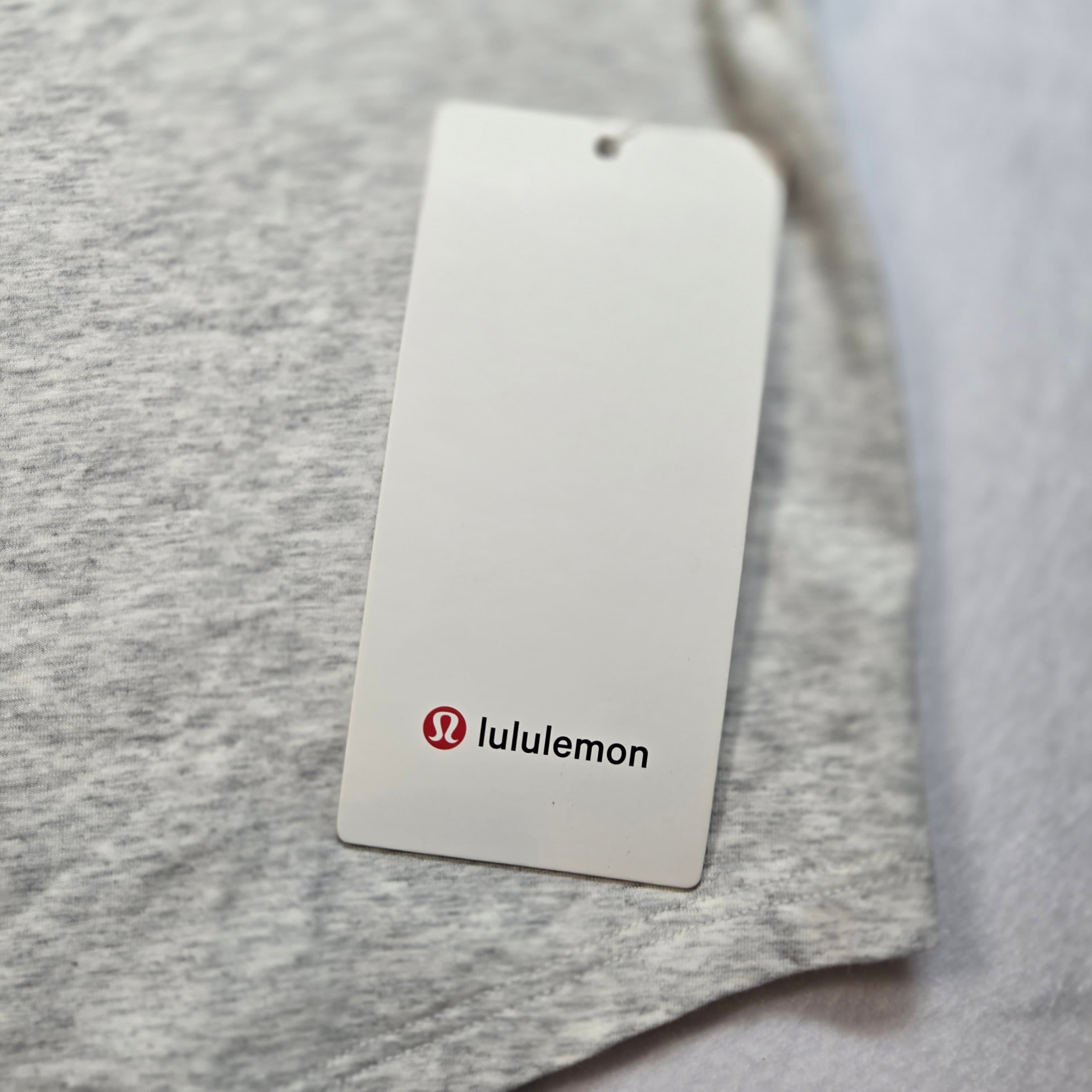 Lululemon Heathered Gray T-Shirt Size 10 NWT - Thumbnail 8