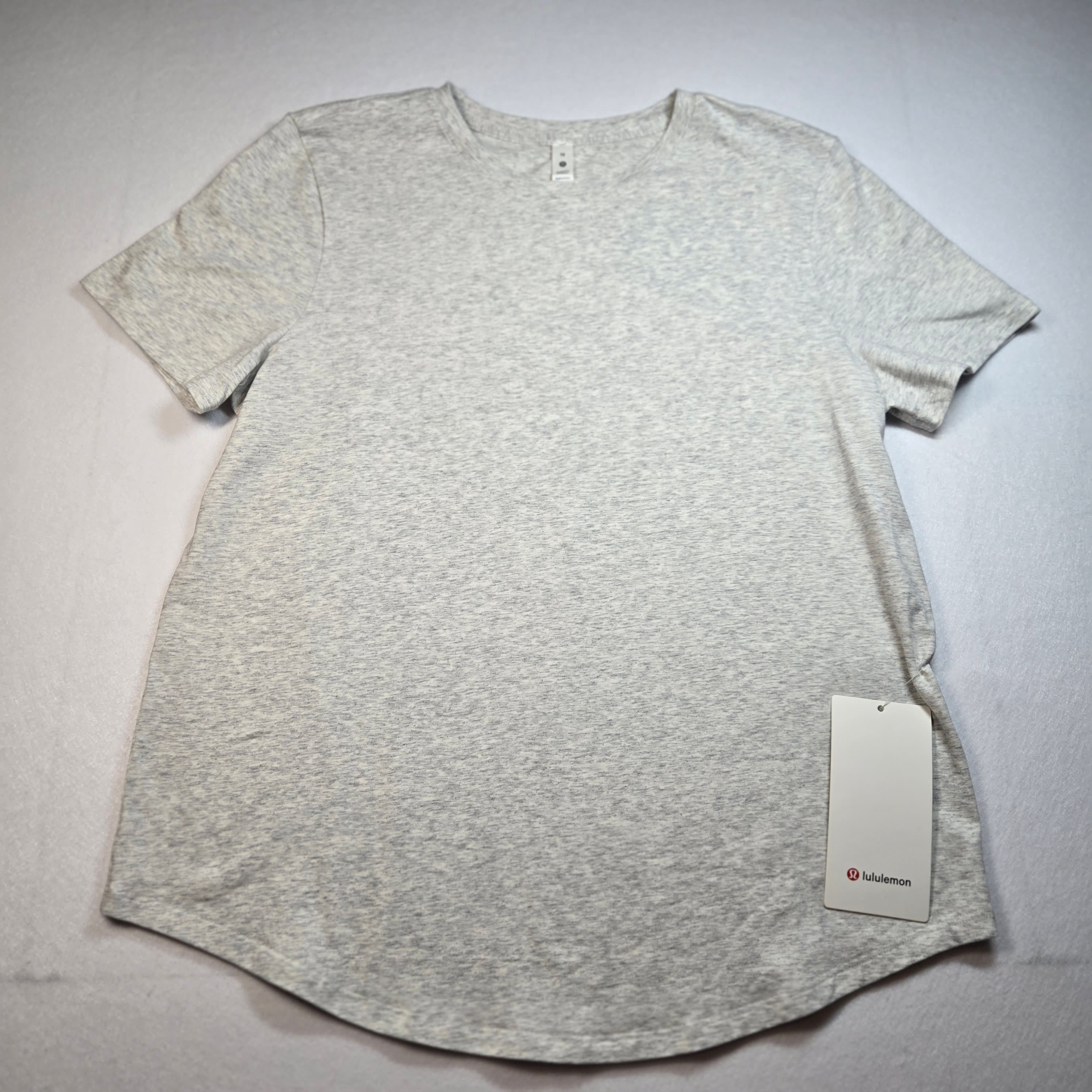 Lululemon Heathered Gray T-Shirt Size 10 NWT - Thumbnail 7