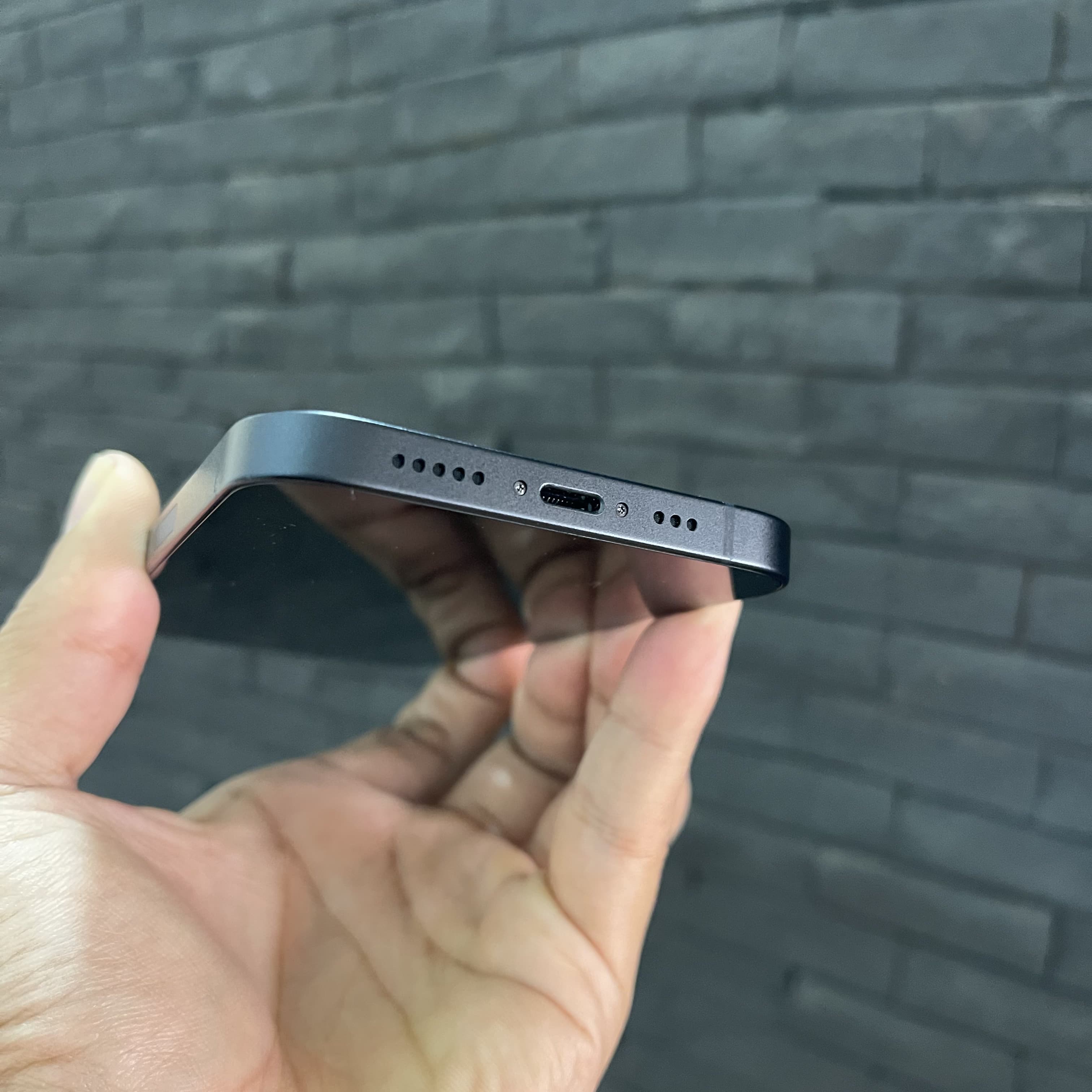 Apple iPhone 13 Midnight 128GB - Thumbnail 2