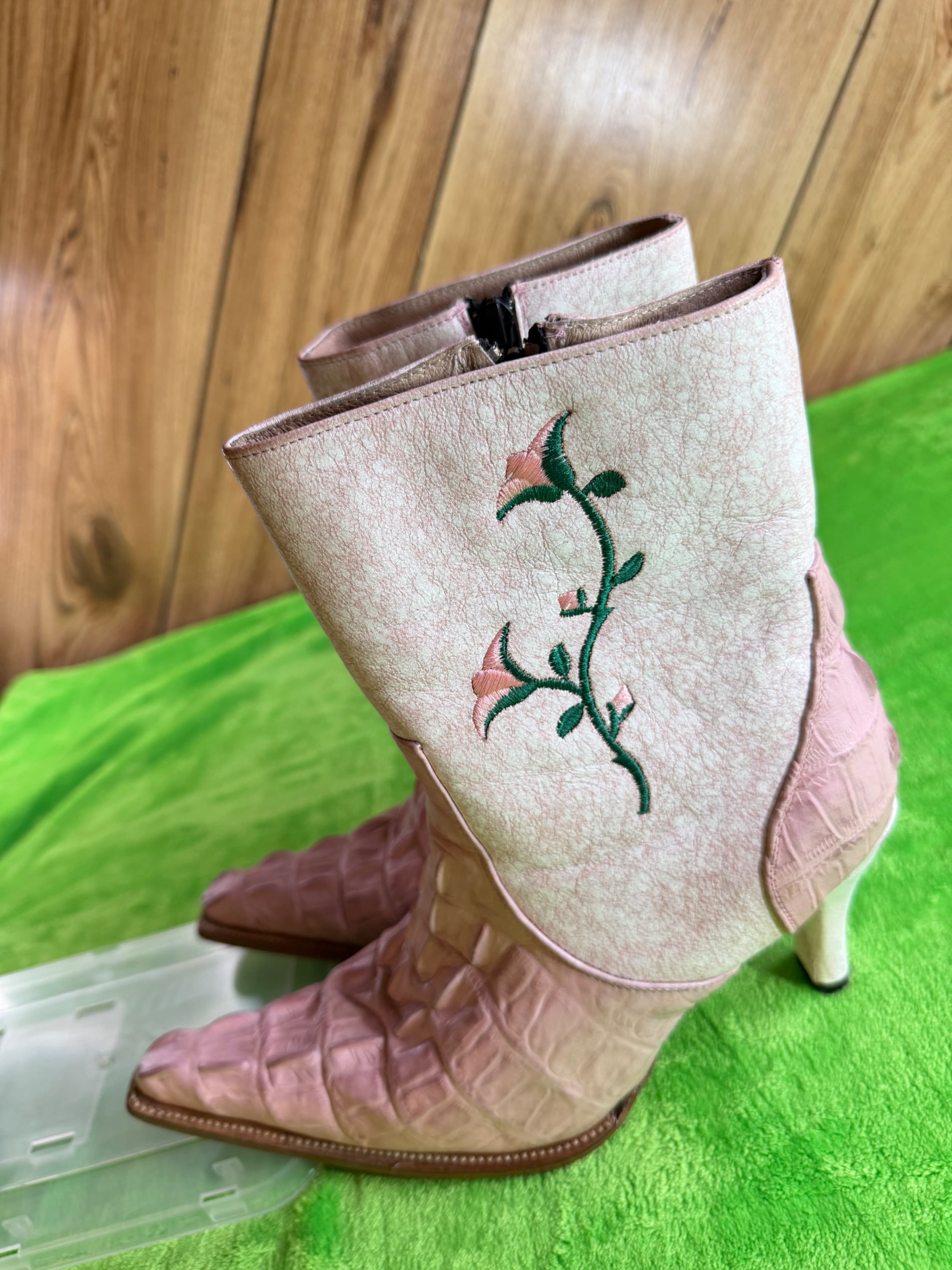 Pistolero Women's Pink Caiman Embroidered Western Zip Boot Sz 8.5 - Thumbnail 2
