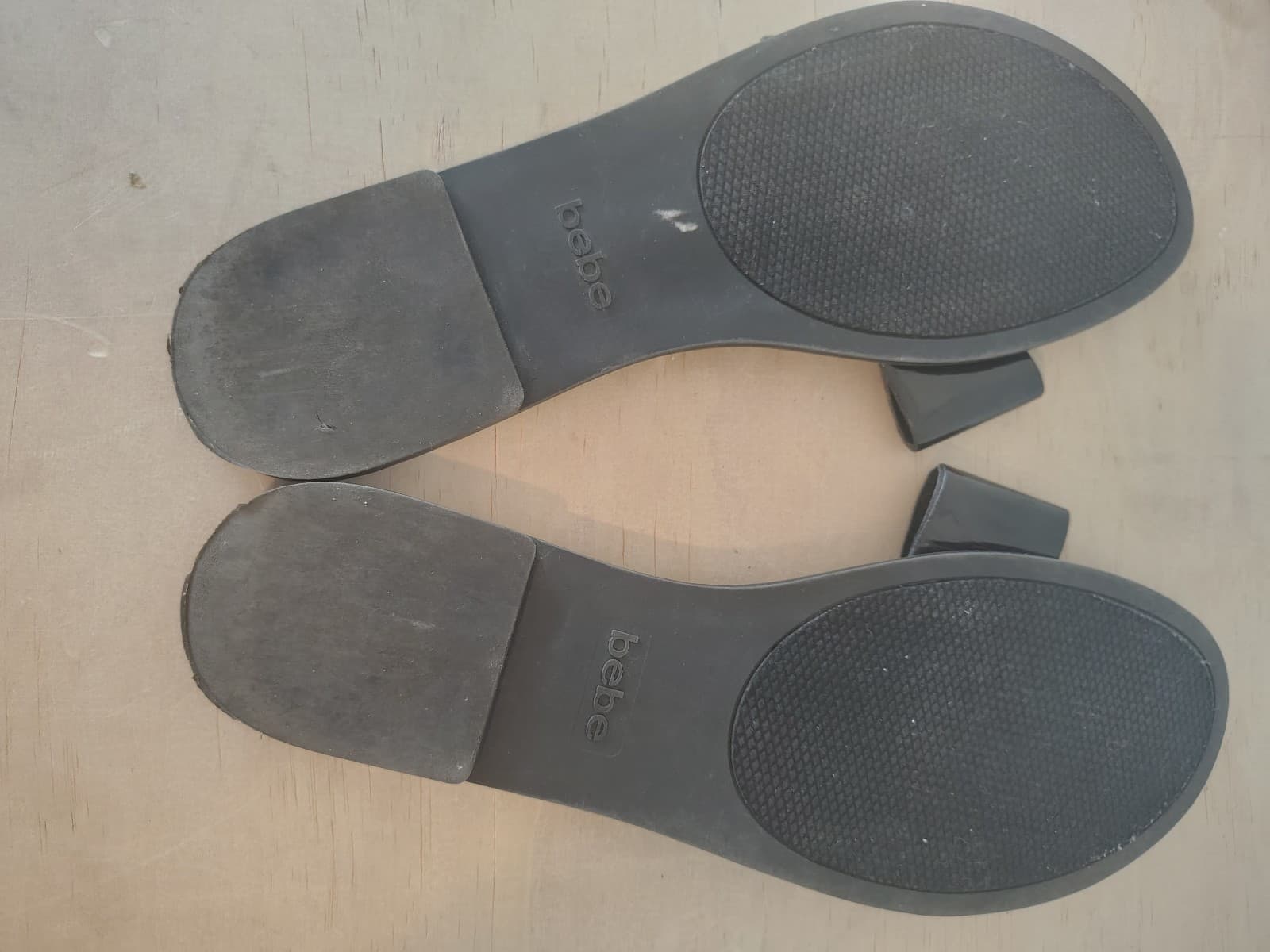 BEBE "Lana" Plastic Slides: sz 11 - Thumbnail 4