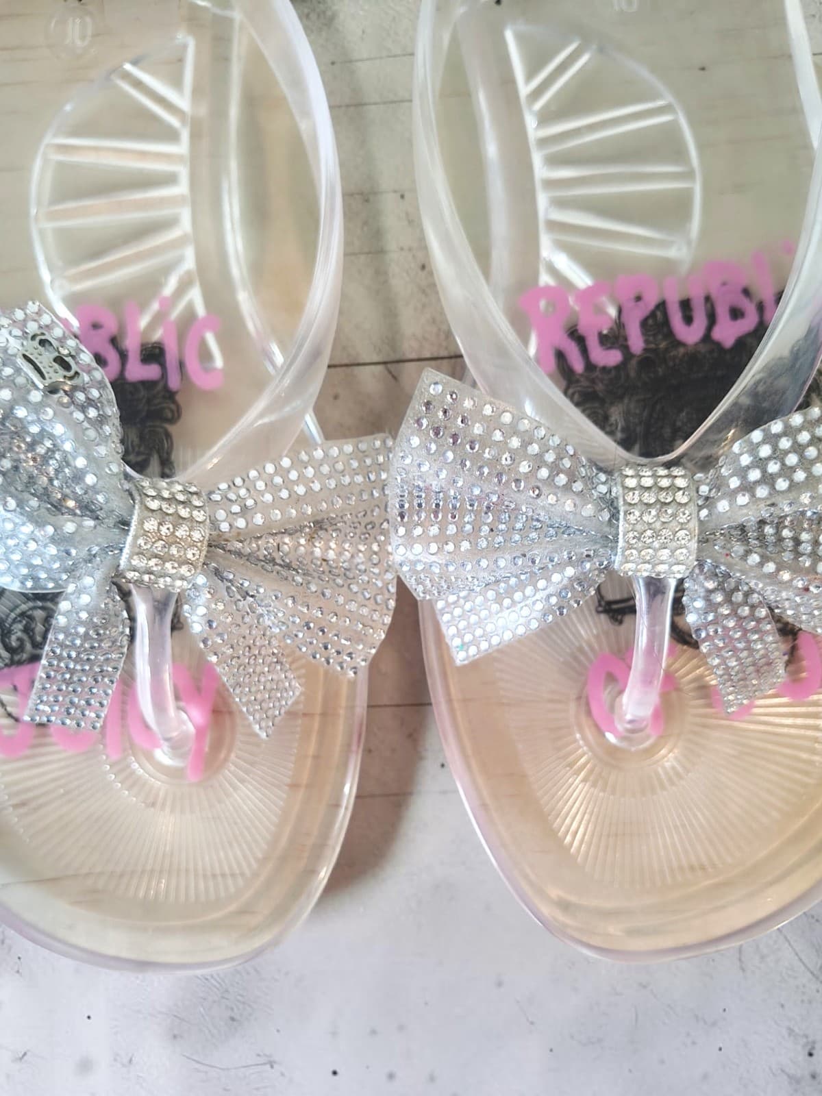 2pc JUICY COUTURE Sandals Bundle: sz 9 - Thumbnail 5