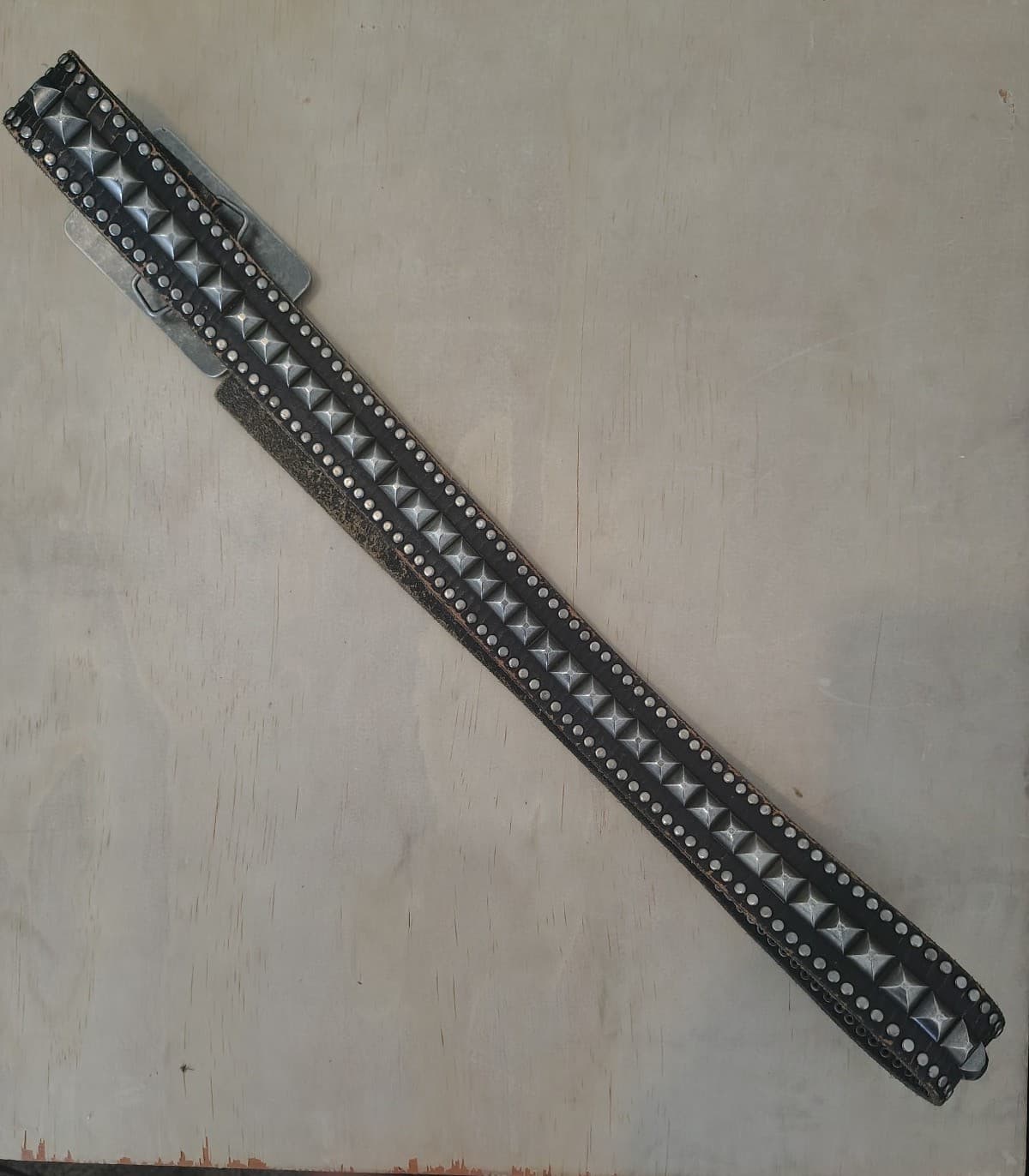 Custom Vintage GUESS x Independent Studded Leather Belt - Thumbnail 5