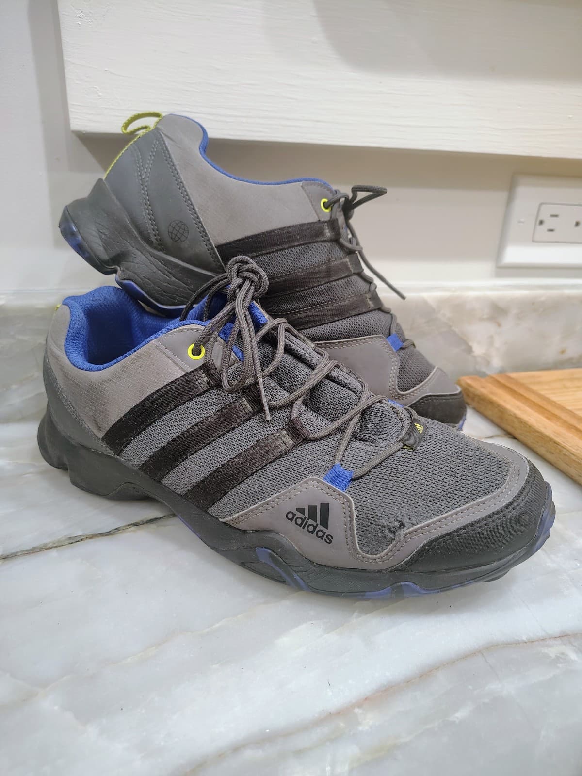 ADIDAS Terrex Hiking Trail Shoes: sz 10 - Thumbnail 3