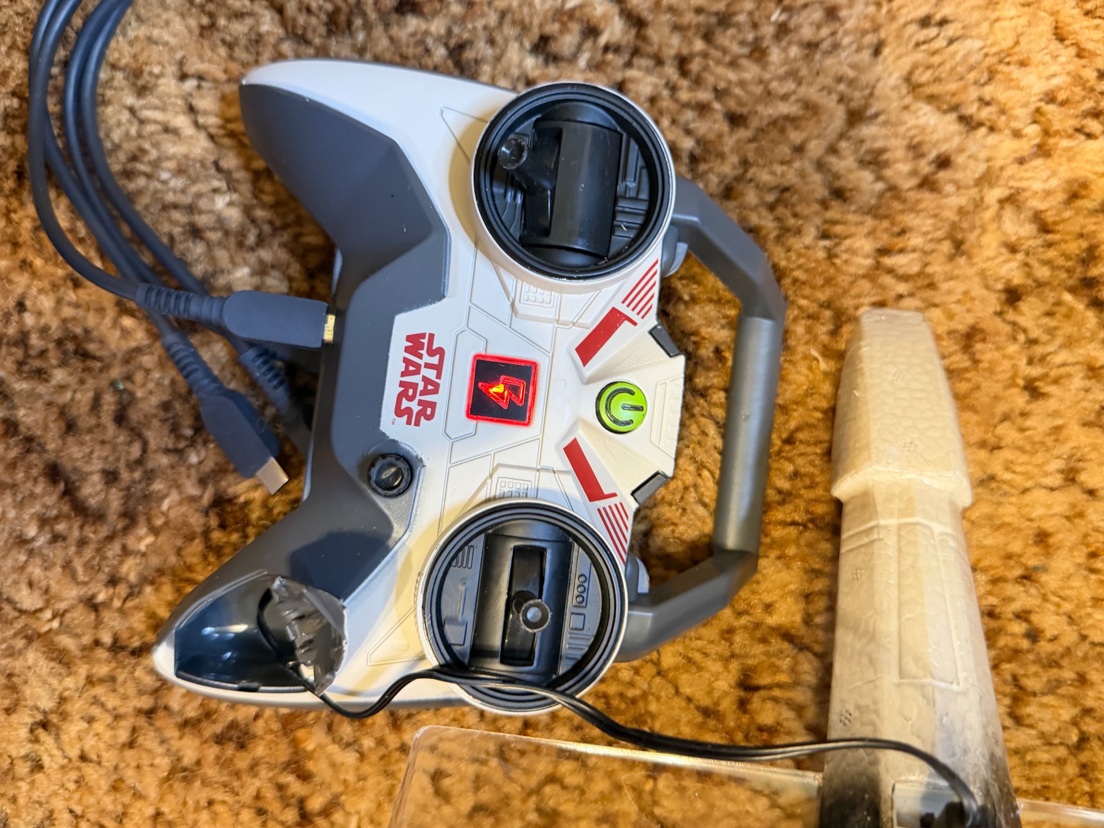 Air Hogs Star Wars X-Wing Starfighter RC Drone w/ Controller Not Working - Thumbnail 3