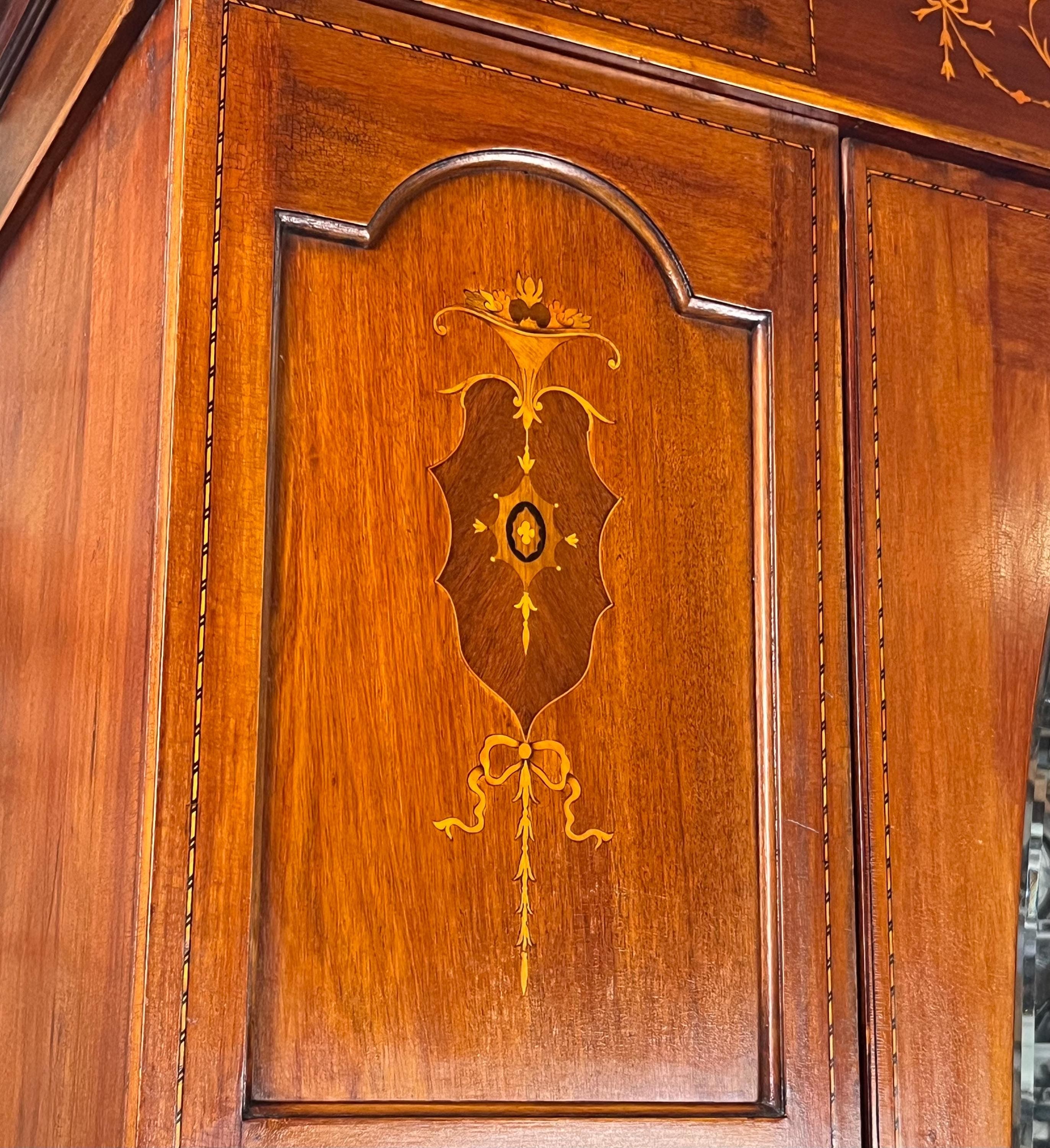 English Edwardian Style Inlaid Mahogany Wardrobe With Beveled Oval Mirror - Thumbnail 9