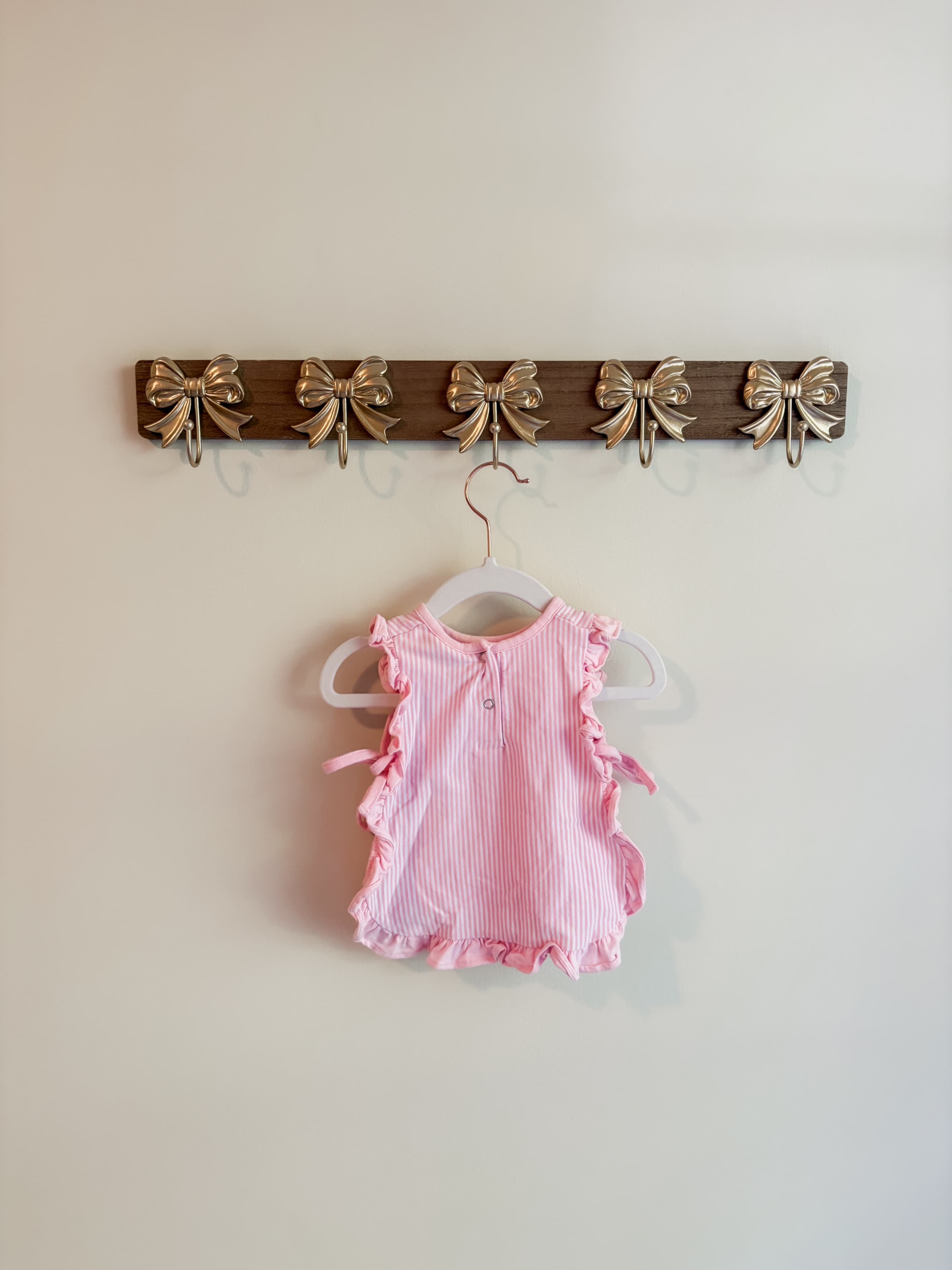 Jellybean size 6 months pink and white stripe tank with open air sides and ties - Thumbnail 2