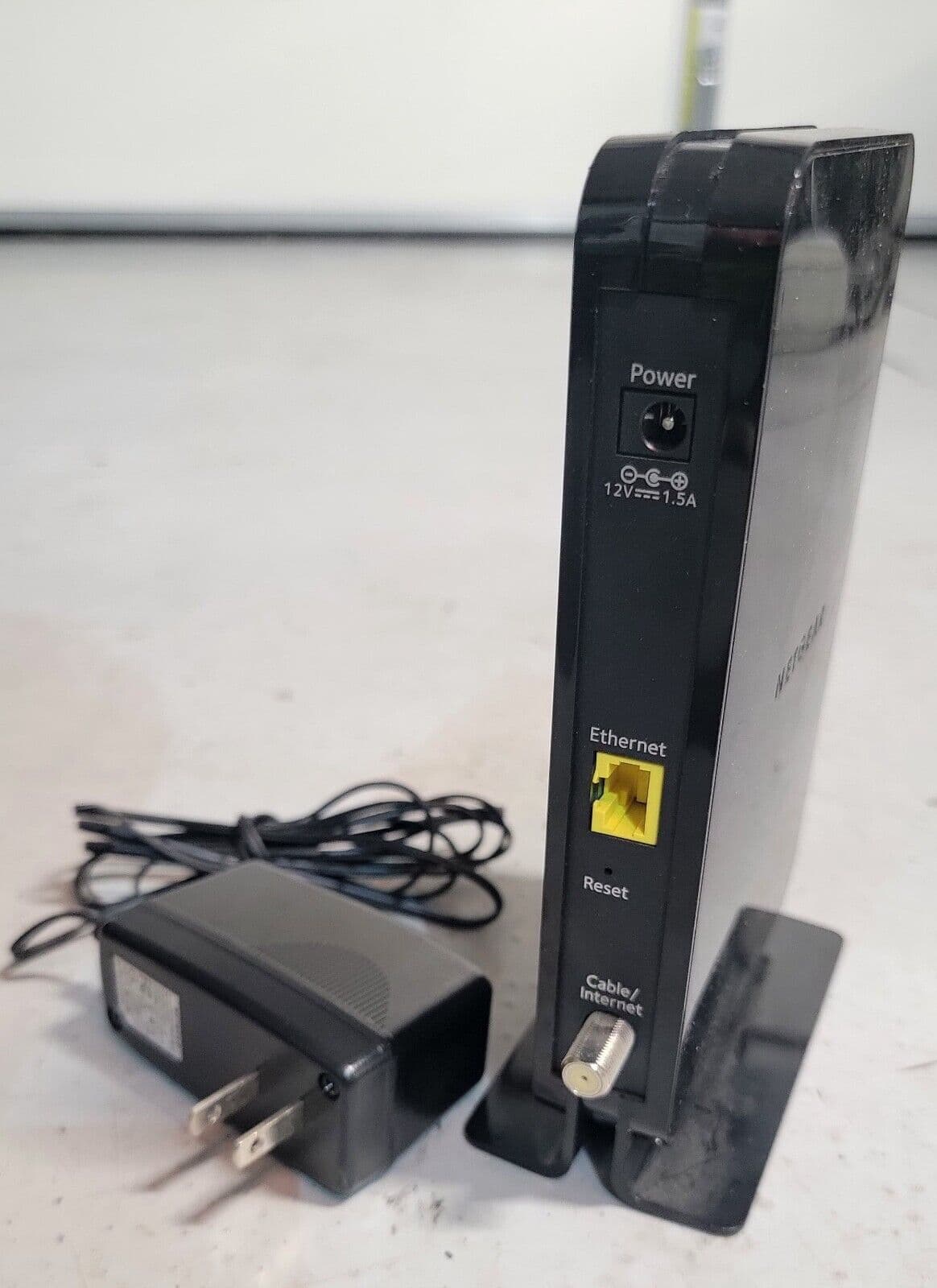 NETGEAR CM500 (CM500100NAS) Cable Modem 680 Mbps - Black - Thumbnail 2
