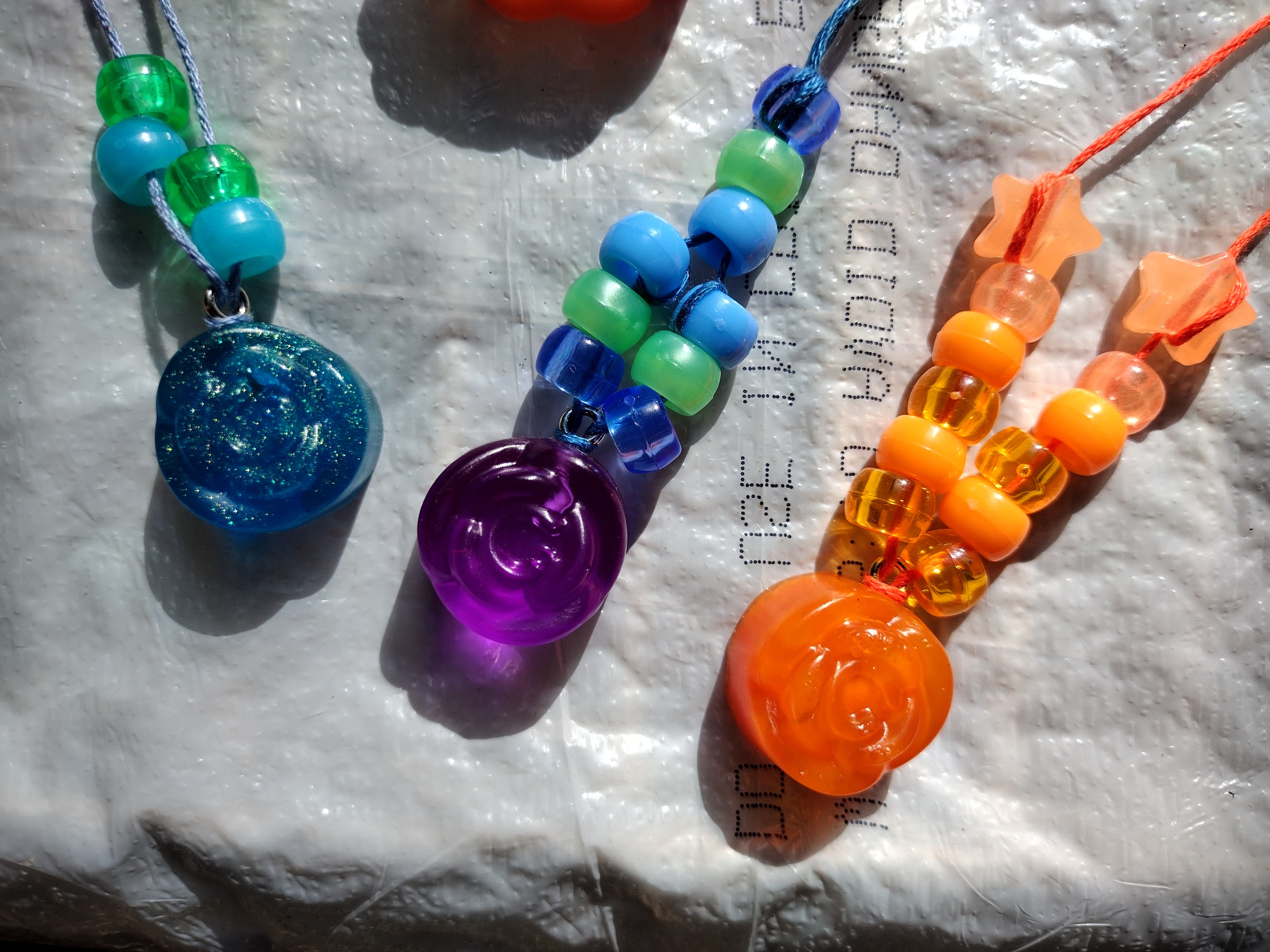 Handmade Resin Rose Necklace- 3D Floral Pendant - Thumbnail 5