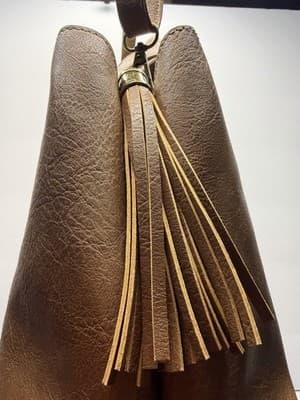 Brown Large Tote Shoulder Bag w/ Tassel Detachable Strap Zip Magnetic Closure - Thumbnail 4