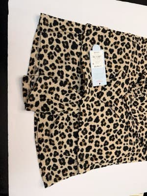 12pc Cat & Jack Leopard Print Pajama SetSize - Small 6/7 - Thumbnail 3