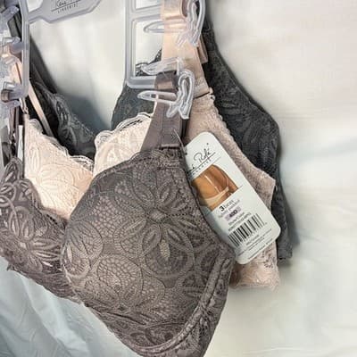 René Rofé Lingerie 3-Pack Lace Floral Underwire Lightly Padded Bras 40D - Thumbnail 3