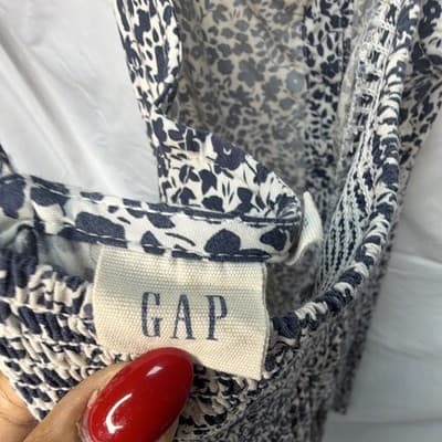 GAP Women’s Blue/White Floral Smocked Button-Front Sleeveless Cotton Dress M - Thumbnail 4