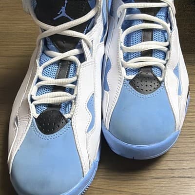 Jordan Air Jordan True Flight UNC Mid Top Basketball Sneakers White Blue Black - Thumbnail 5