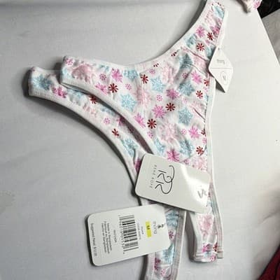 2 René Rofé Women's Thong Panties M White/Pink/Blue Snowflake Christmas MPN - Thumbnail 4