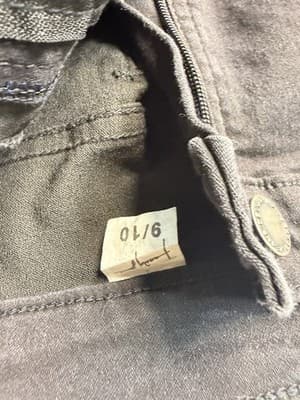 Women's Gray Denim Cut-Off Shorts 9/10 Distressed Frayed Hem 5-Pocket Button - Thumbnail 7