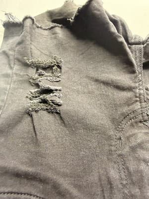 Women's Gray Denim Cut-Off Shorts 9/10 Distressed Frayed Hem 5-Pocket Button - Thumbnail 3