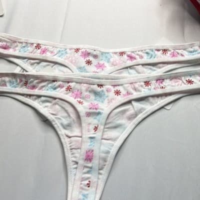 2 René Rofé Women's Thong Panties M White/Pink/Blue Snowflake Christmas MPN - Thumbnail 5