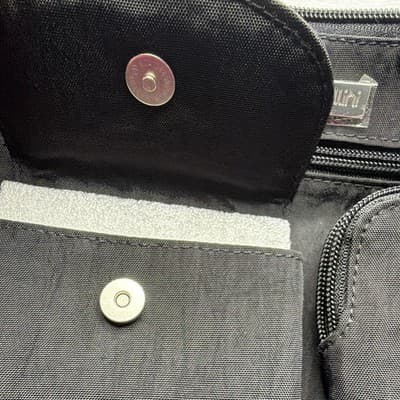 Baggallini Black Shoulder Bag Adjustable Strap Pockets Zip Magnetic Closure - Thumbnail 4