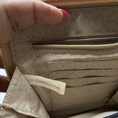 Vintage Liz Claiborne Beige Crossbody Bag Zip Closure Detachable Strap - Thumbnail 4