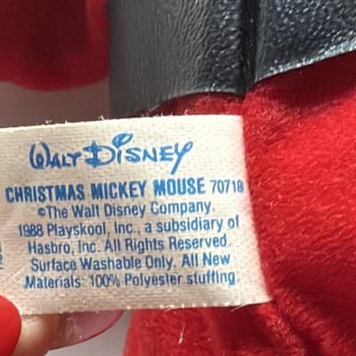 Playskool Disney Christmas Mickey Mouse Plush Santa Outfit 1988 MPN 70718 - Thumbnail 6