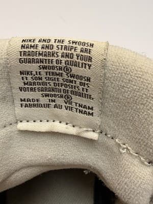 Nike Acorra Suede ACG Women's Size 7 Gray White Gum Shoes Sneakers 806977-210 - Thumbnail 10