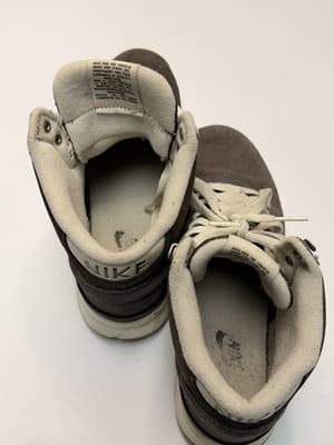 Nike Acorra Suede ACG Women's Size 7 Gray White Gum Shoes Sneakers 806977-210 - Thumbnail 2