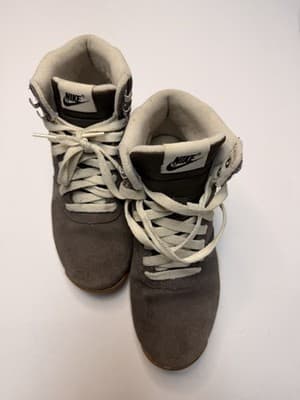 Nike Acorra Suede ACG Women's Size 7 Gray White Gum Shoes Sneakers 806977-210 - Thumbnail 7