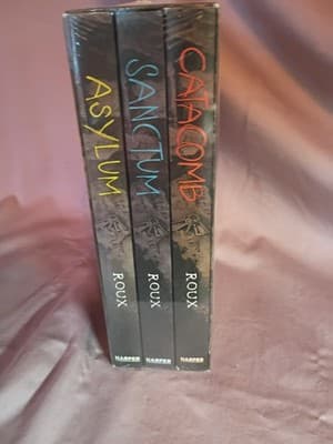 Madeleine Roux Asylum Series 3-Book Box Set: Asylum/Sanctum/Catacomb TPB - Thumbnail 2
