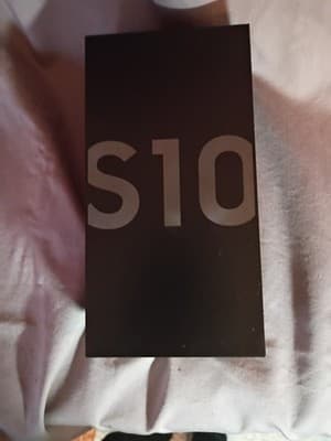 Samsung Galaxy S10 128GB Black SM-G973U 16MP Boost Mobile