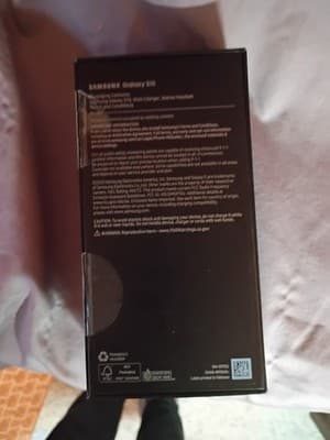 Samsung Galaxy S10 128GB Black SM-G973U 16MP Boost Mobile - Thumbnail 3