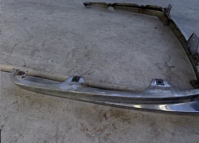 1987 Yamaha XVZ1300 Venture Royale Y371 rear trunk chrome trim piece - Thumbnail 12