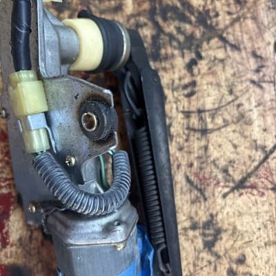 1992 1997 Subaru SCX LS OEM Rear Wiper Motor WM-3209-1S - Thumbnail 11
