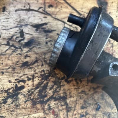 VW OEM Generator stand oil filler 12 volt 113 101 211 E - Thumbnail 9