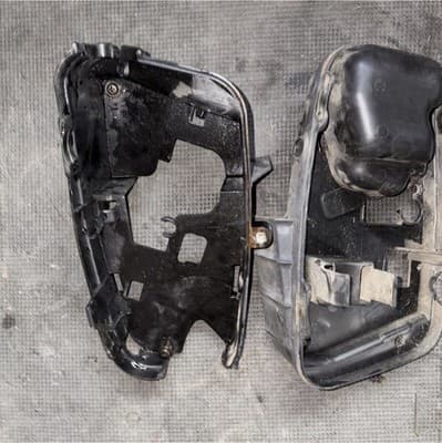 87 HONDA SUPER MAGNA VF700 VF700C AIRBOX INTAKE LEFT RIGHT COVER SUPPORT