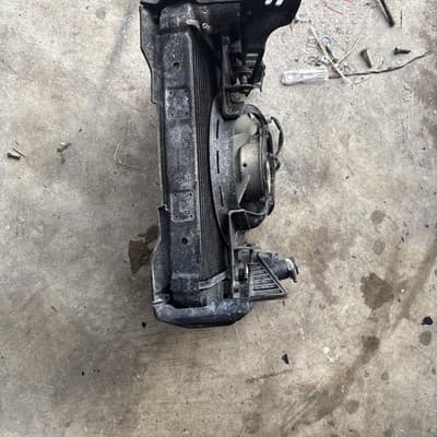 1983-85 Honda V65 Sabre VF1100 S ENGINE RADIATOR W/ COOLING FAN VF 1100 VF1100S - Thumbnail 11