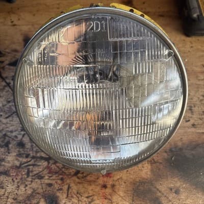 1967-1979 Volkswagen Bug type 3 headlight assembly HELLA 311 941 035 A (J18)