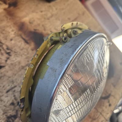 1967-1979 Volkswagen Bug type 3 headlight assembly HELLA 311 941 035 A (J18) - Thumbnail 9