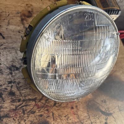 1967-1979 Volkswagen Bug type 3 headlight assembly HELLA 311 941 035 A (J18) - Thumbnail 2