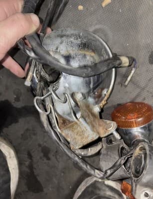 87 Honda VF 700 VF700 C Super Magna headlight head light housing bucket - Thumbnail 8