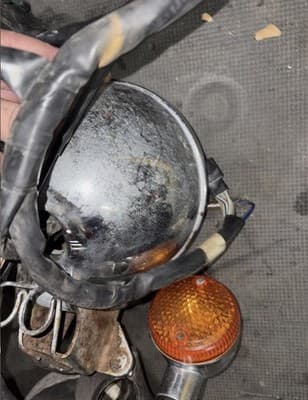 87 Honda VF 700 VF700 C Super Magna headlight head light housing bucket - Thumbnail 5