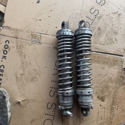 83-86 1985 HONDA V65 MAGNA VF1100 REAR SHOCKS - Thumbnail 2