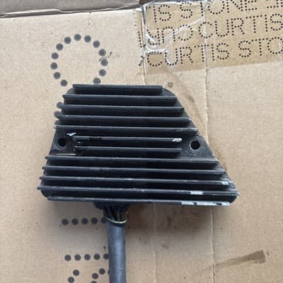 Voltage Regulator Rectifier For Honda 1983-1986 VF1100C VF 1100 C Magna V65 #2 - Thumbnail 2