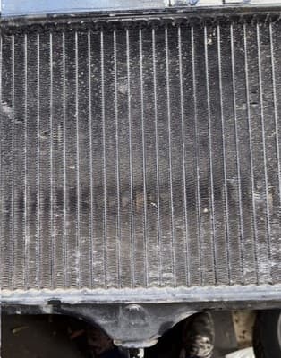1987 YAMAHA VENTURE ROYALE XVZ1300D ENGINE RADIATOR WITH COOLING FAN - Thumbnail 5