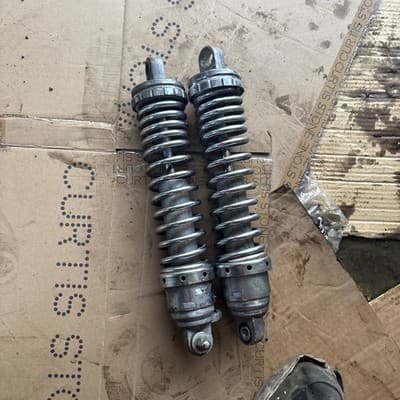 83-86 1985 HONDA V65 MAGNA VF1100 REAR SHOCKS - Thumbnail 4