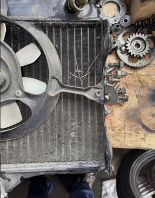 1987 YAMAHA VENTURE ROYALE XVZ1300D ENGINE RADIATOR WITH COOLING FAN - Thumbnail 12