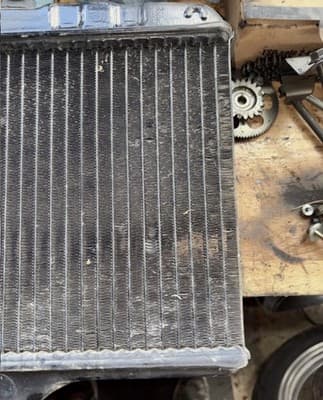 1987 YAMAHA VENTURE ROYALE XVZ1300D ENGINE RADIATOR WITH COOLING FAN - Thumbnail 13