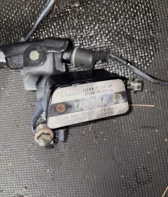 1987 Yamaha Venture XVZ1300 XVZ 1300 Front Brake Lever Master Cylinder Right 87 - Thumbnail 8